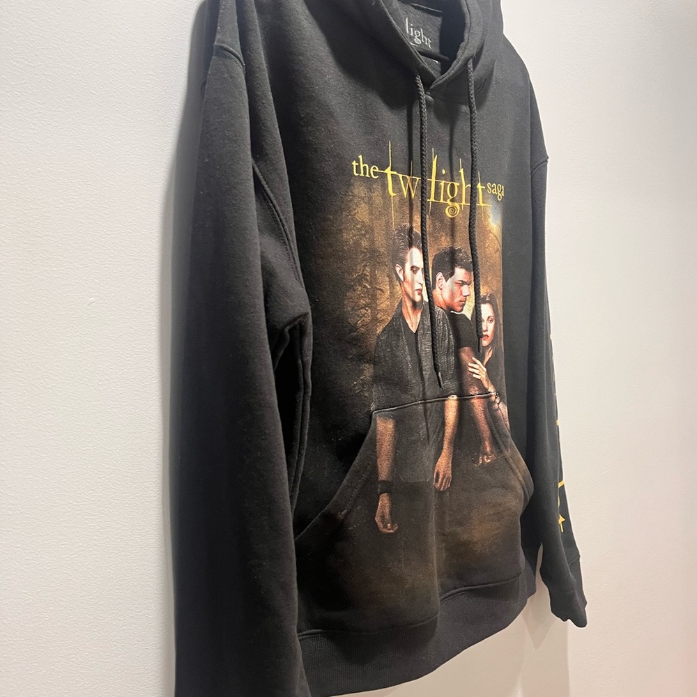 New,The Twilight Saga New Moon Edward,Bella,Jacob Hoodie,Size Small, Black Color - Picture 4 of 6